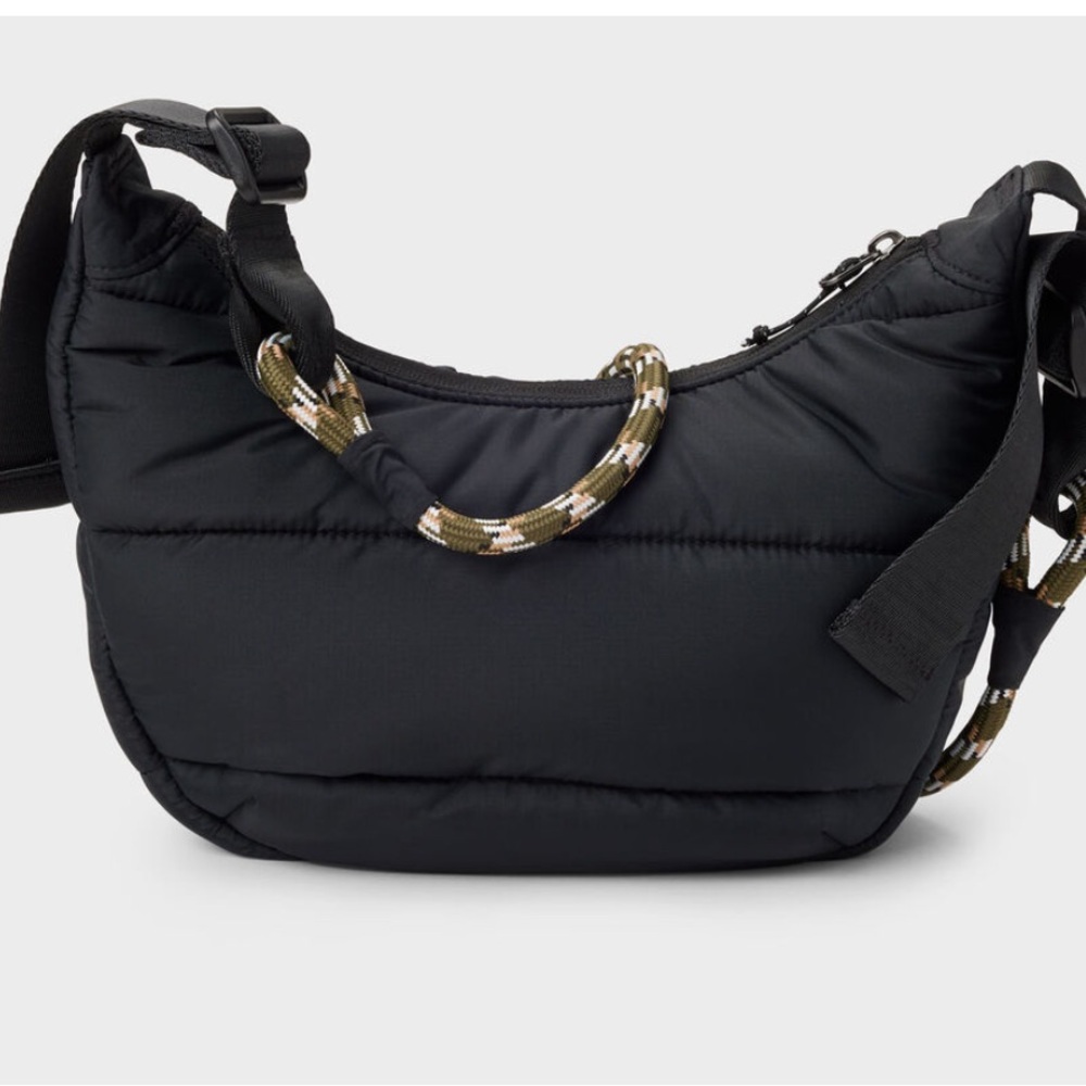 Duluth Trading Black Puffin Quilted Crossbody Bag NWT - Picture 2 of 9